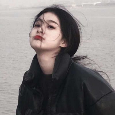 山居示灵澈上人
